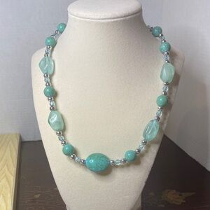 Elegant Turquoise and Silver Beaded Necklace